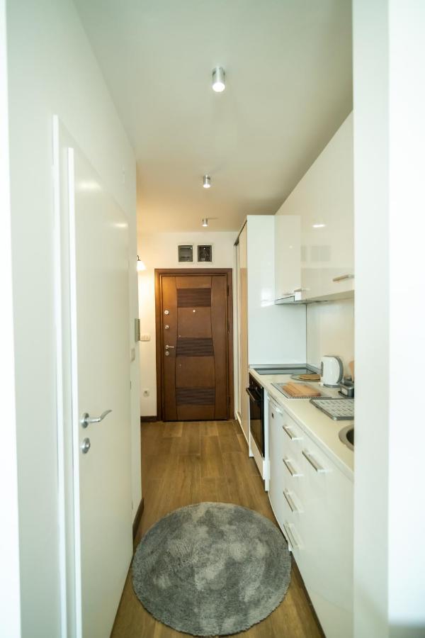 5 Star Central Studio สโกเปีย ภายนอก รูปภาพ